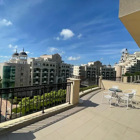 Apartment Nereya Palace